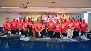 Read more about the article Plenário do CFA se veste de rosa para celebrar o mês da mulher